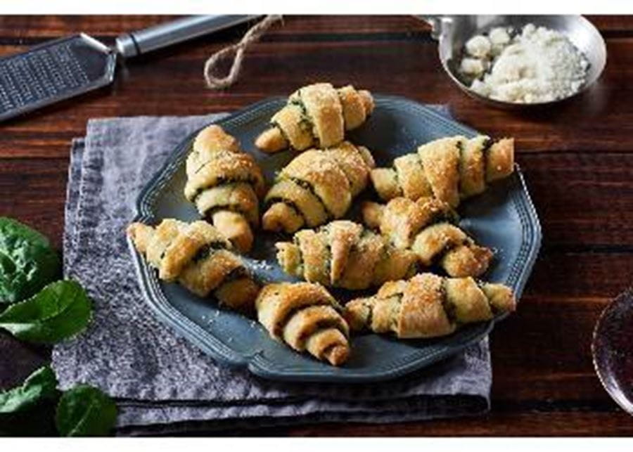 recipe image Rohlíčky plněné špenátem a sýrem feta
