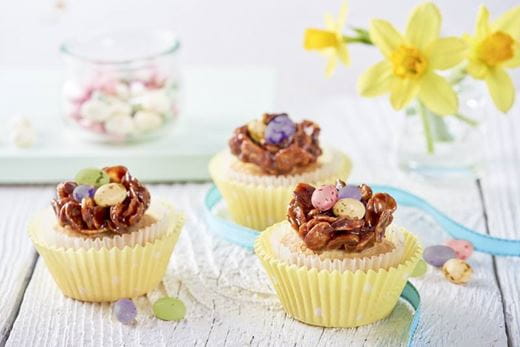 recipe image Velikonoční cupcakes s čokoládovými hnízdy