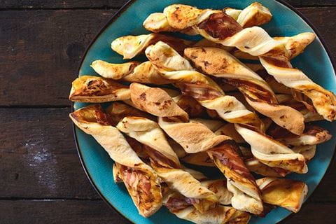 recipe image Slané tyčinky se slaninou