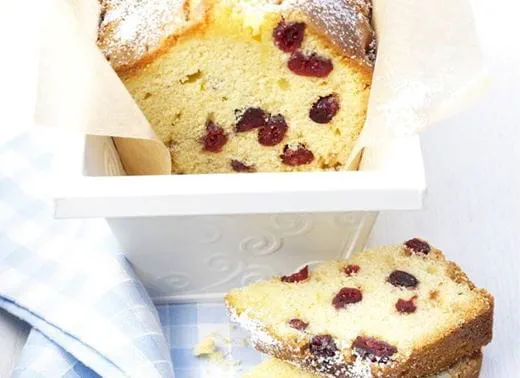 recipe image Marcipánový chlebíček s brusinkami