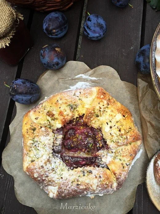 recipe image Kynutý švestkový koláč