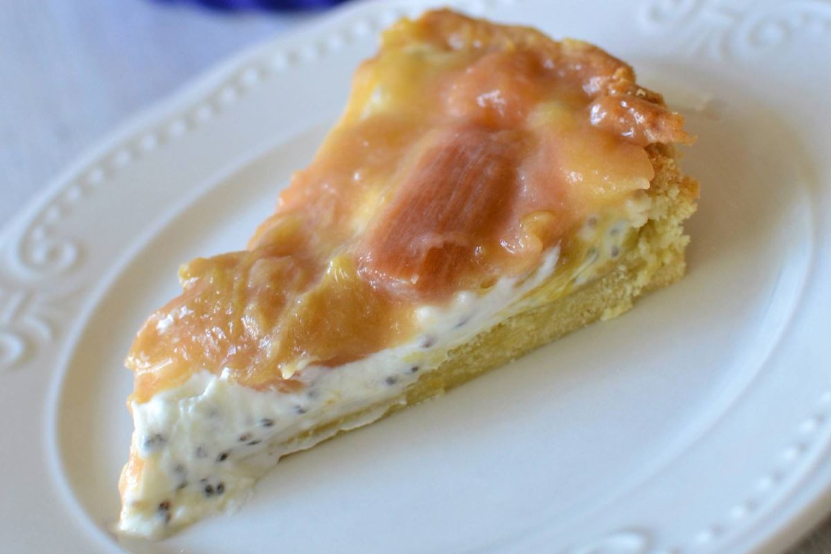 recipe image Rebarborový koláč s chia semínky a tvarohem