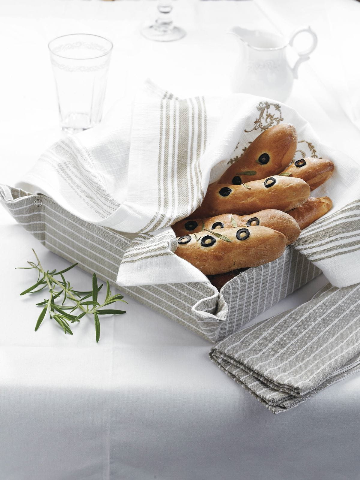recipe image Bagetky s rozmarýnem a olivami