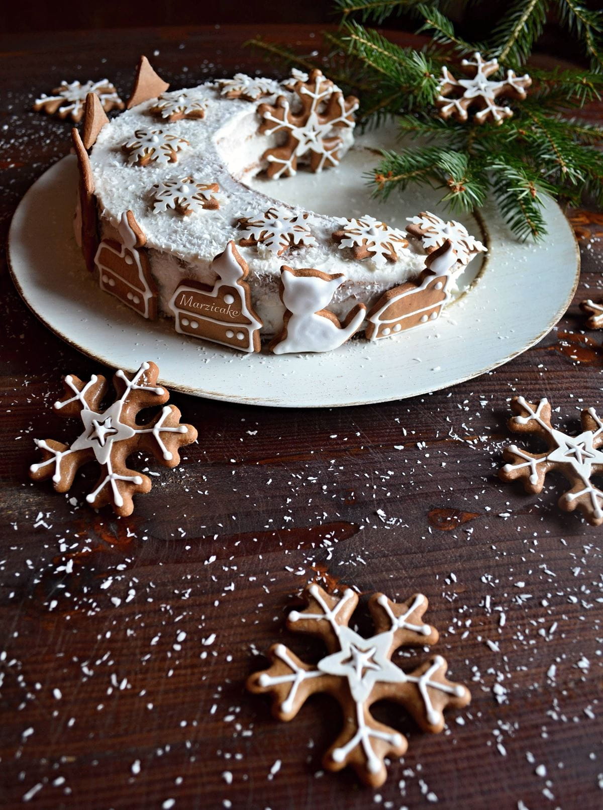 recipe image Vánoční jogurtový měsíc s kokosem a perníčky