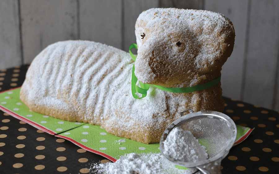 recipe image Velikonoční beránek z piškotového těsta