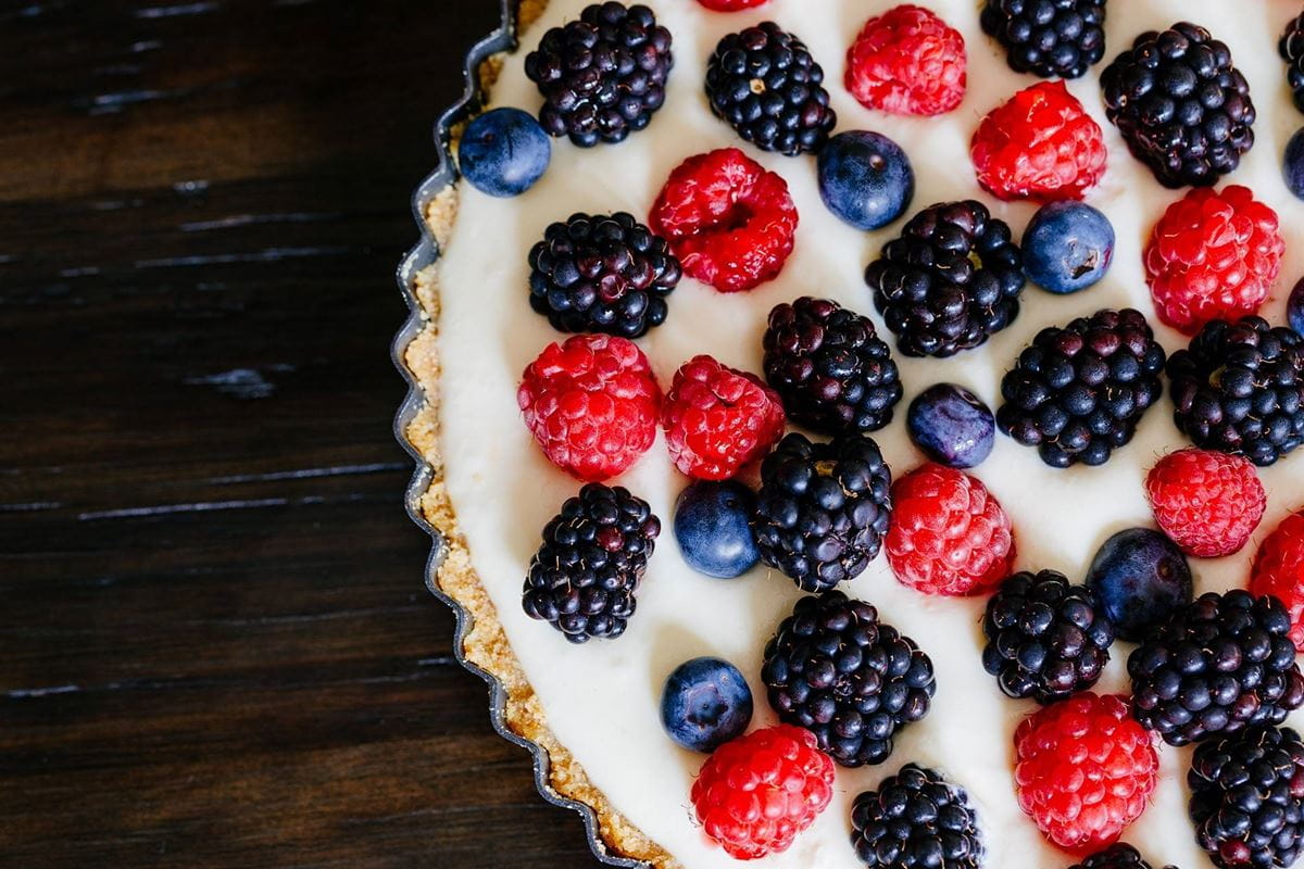 recipe image Malinovo-ostružinový koláč s mascarpone